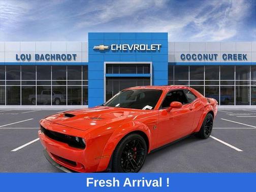 Go Mango! 2021 Dodge Challenger R/T Scat Pack