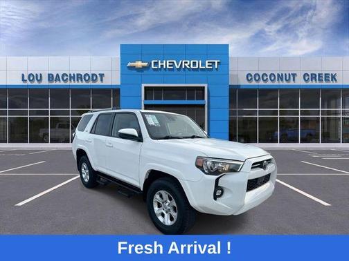 Ice 2023 Toyota 4Runner SR5