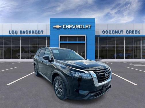 2024 Nissan Pathfinder SV