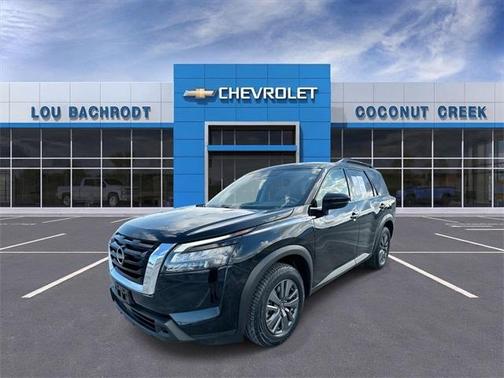 2024 Nissan Pathfinder SV