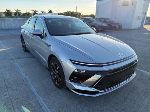 2025 Hyundai SONATA SEL