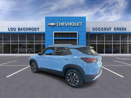 Fountain Blue 2024 Chevrolet Trailblazer LT