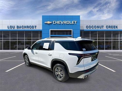 2024 Chevrolet Traverse LT