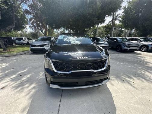 2024 Kia Sorento LX