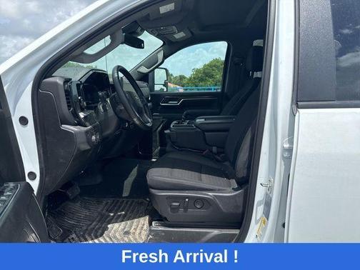 Summit White 2025 Chevrolet Silverado 3500 LT