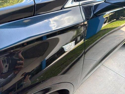 Stellar Black Metallic 2023 Cadillac XT6 Premium Luxury FWD