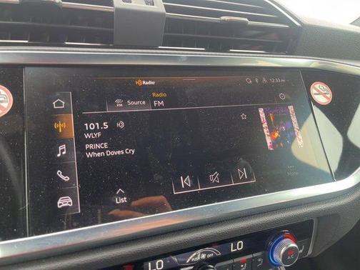 2023 Audi Q3 45 S line Premium