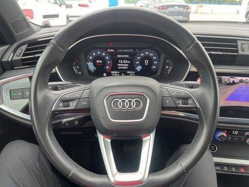 2023 Audi Q3 45 S line Premium