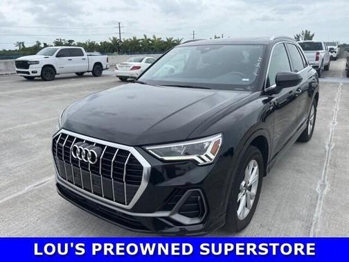 2023 Audi Q3 45 S line Premium