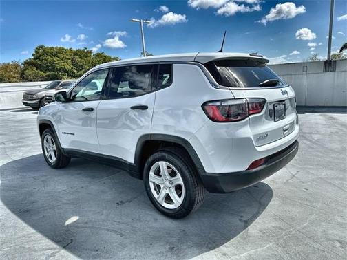 2023 Jeep Compass Sport