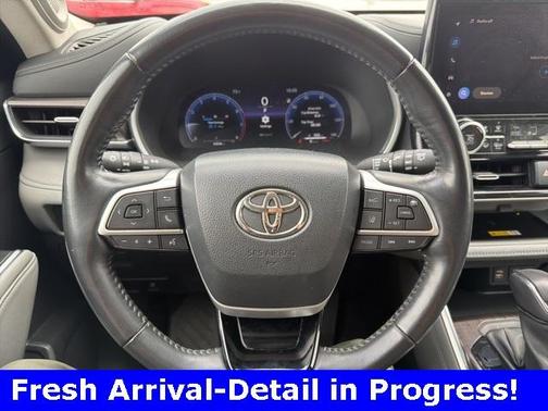 2023 Toyota Highlander Limited