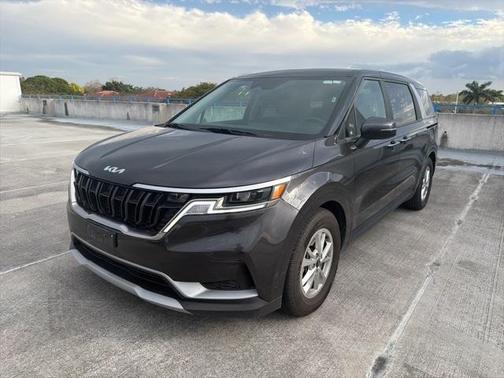 2024 Kia Carnival LX