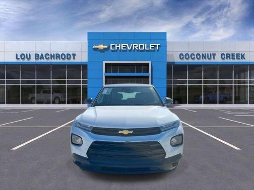 Summit White 2022 Chevrolet Trailblazer LS