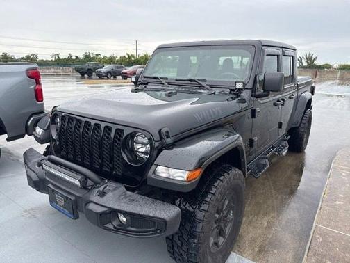 2022 Jeep Gladiator Sport