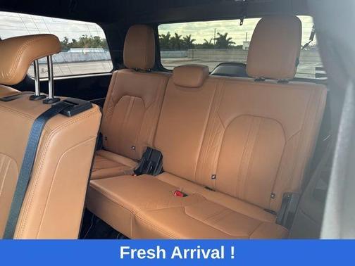Black Metallic 2022 Ford Expedition Platinum