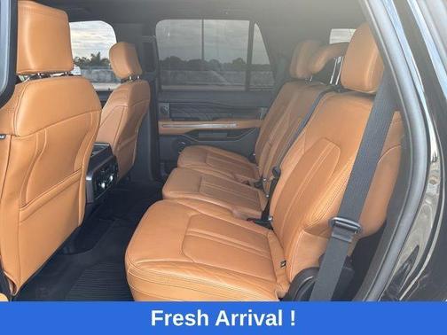 Black Metallic 2022 Ford Expedition Platinum