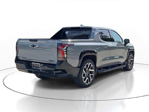 2025 Chevrolet Silverado EV RST