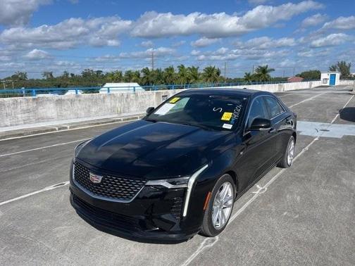 2022 Cadillac CT4 Luxury