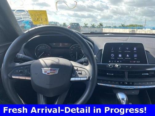 2022 Cadillac CT4 Luxury