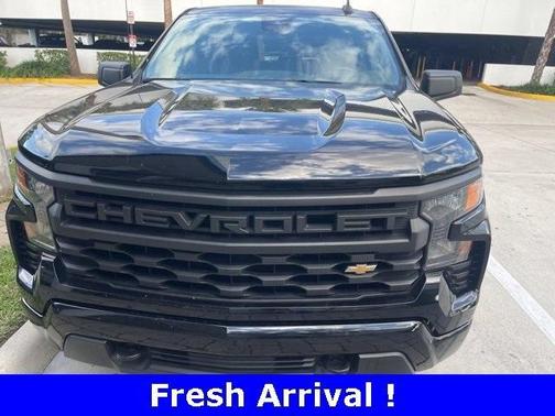 2022 Chevrolet Silverado 1500 Custom