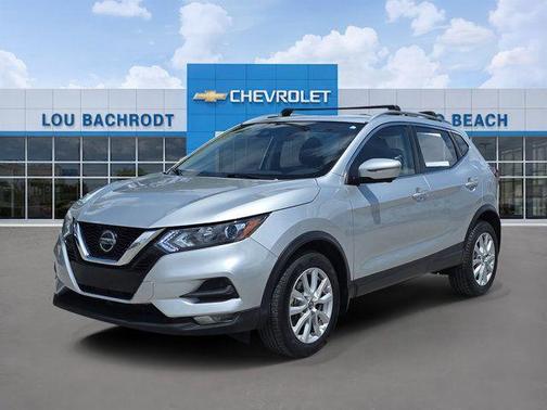 Brilliant Silver Metallic 2022 Nissan Rogue Sport SV