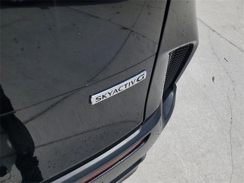 2024 Mazda CX-50 2.5 S Preferred Package