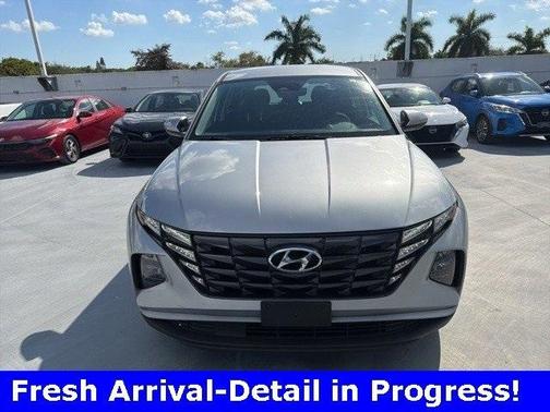 2024 Hyundai TUCSON SE