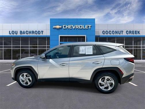 2024 Hyundai TUCSON SE