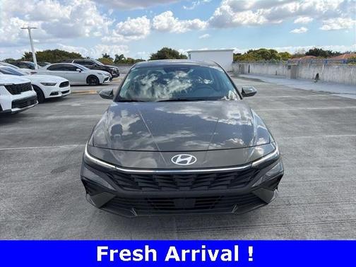 2025 Hyundai ELANTRA SEL Convenience