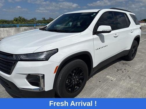 Summit White 2023 Chevrolet Traverse LT Cloth