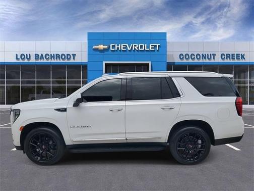 2022 GMC Yukon SLT