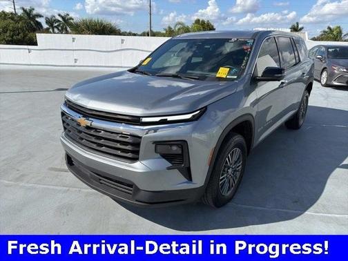 2024 Chevrolet Traverse LS