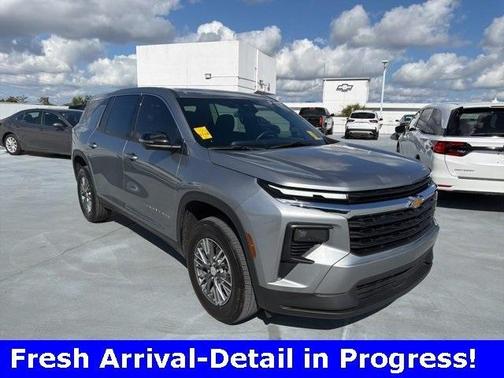 2024 Chevrolet Traverse LS