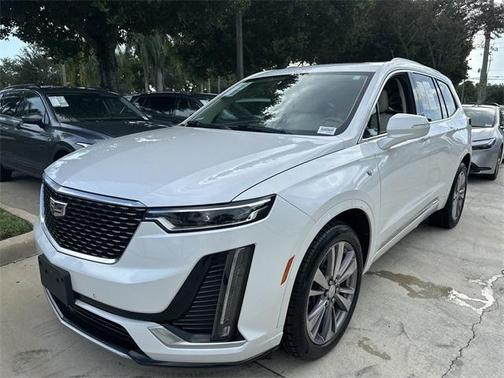 2022 Cadillac XT6 Premium Luxury AWD