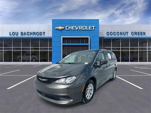 2022 Chrysler Voyager LX