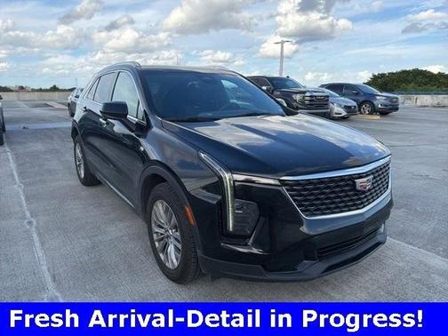 2024 Cadillac XT4 Premium Luxury