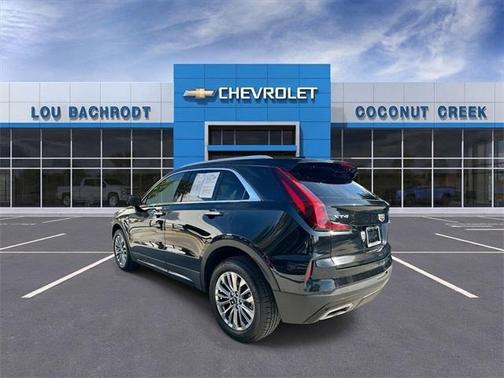 2024 Cadillac XT4 Premium Luxury