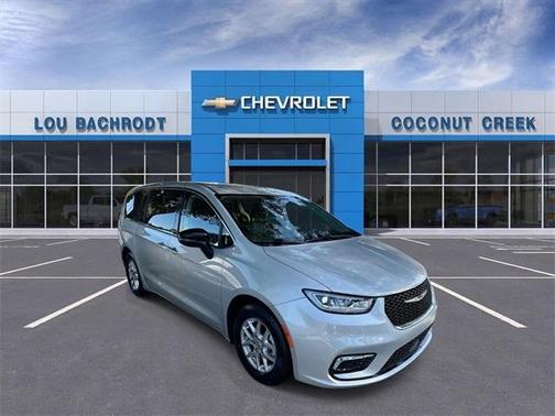 2024 Chrysler Pacifica Touring-L