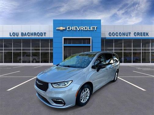 2024 Chrysler Pacifica Touring-L