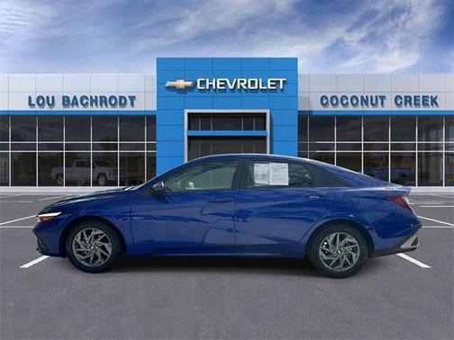 2024 Hyundai ELANTRA SEL