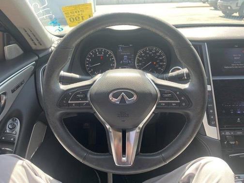 2022 INFINITI Q50 LUXE