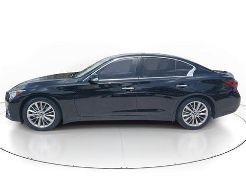 2022 INFINITI Q50 LUXE