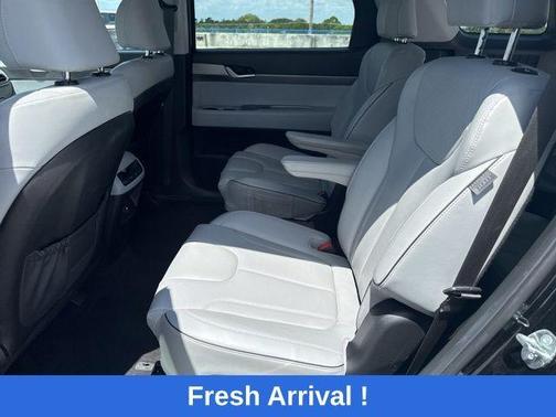 Black 2025 Hyundai PALISADE SEL