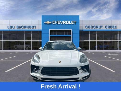 White 2020 Porsche Macan Base