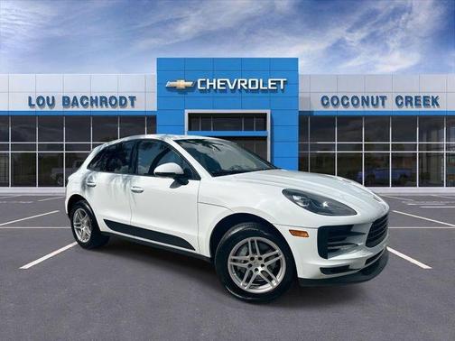 White 2020 Porsche Macan Base