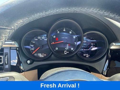 White 2020 Porsche Macan Base