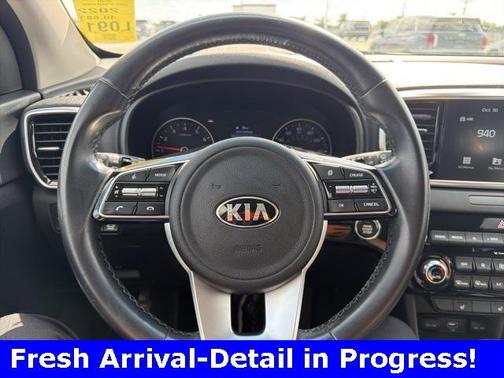 2022 Kia Sportage EX