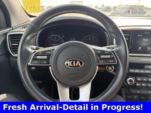 2022 Kia Sportage EX
