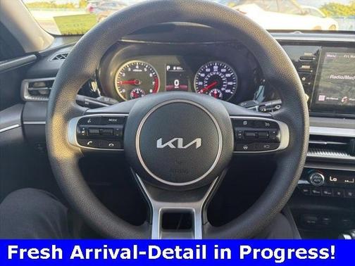 2023 Kia K5 LXS
