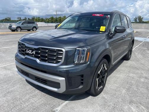 2023 Kia Telluride S